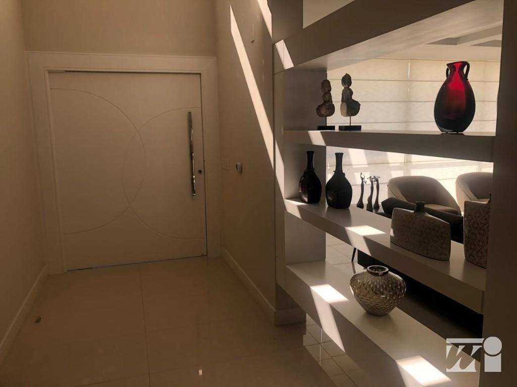 Casa em Pedra Branca, Palhoça. 4 quartos, 583m². Imagem 2 de 12